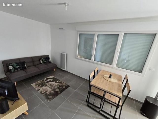 Studio 1 pièce 28 m²