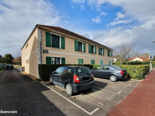 Studio 1 pièce 28 m²