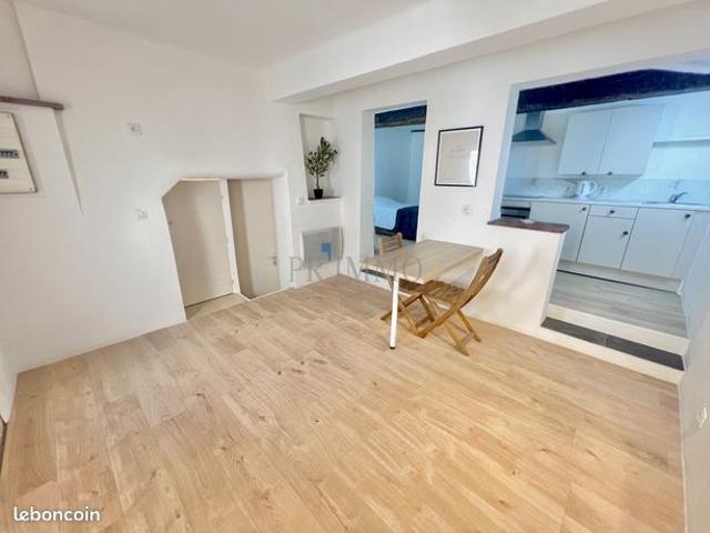 Studio 1 pièce 28 m²