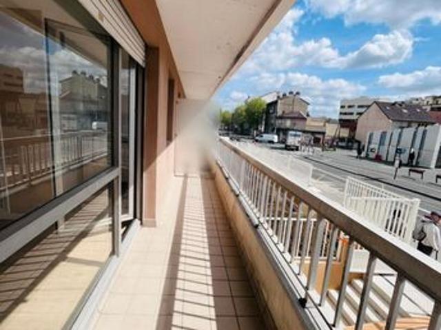 Studio 1 pièce 28 m²
