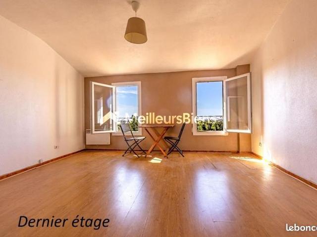 Studio 1 pièce 28 m²