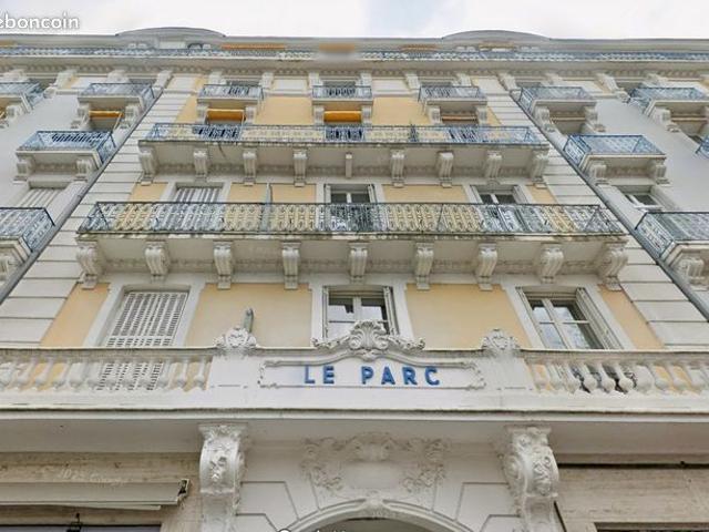 Studio 1 pièce 28 m²