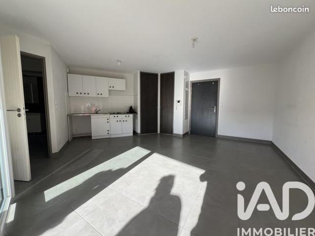 Studio 1 pièce 28 m²