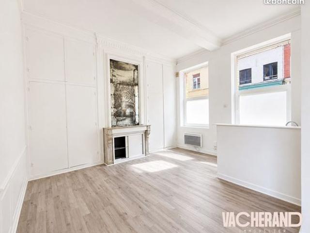 Studio 1 pièce 28 m²
