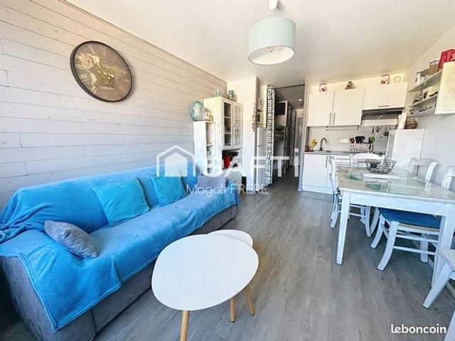 Studio 1 pièce 28 m²