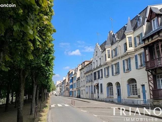 Studio 1 pièce 28 m²
