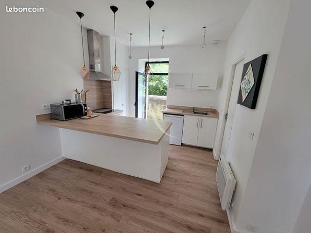Studio 1 pièce 28 m²