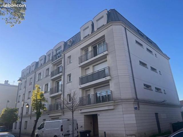 Studio 1 pièce 28 m²