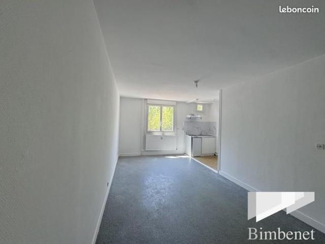 Studio 1 pièce 28 m²