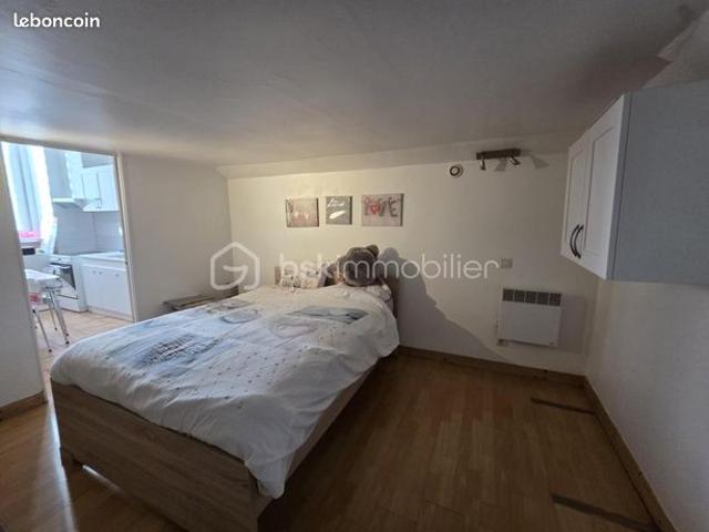 Studio 1 pièce 28 m²