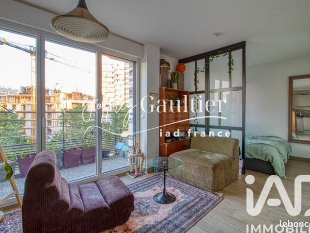 Studio 1 pièce 28 m²
