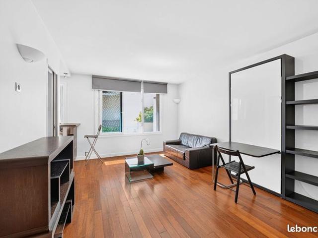 Studio 1 pièce 28 m²