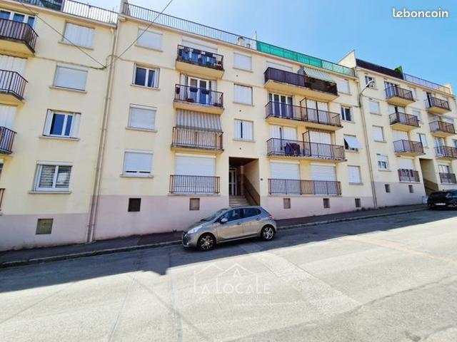Studio 1 pièce 28 m²