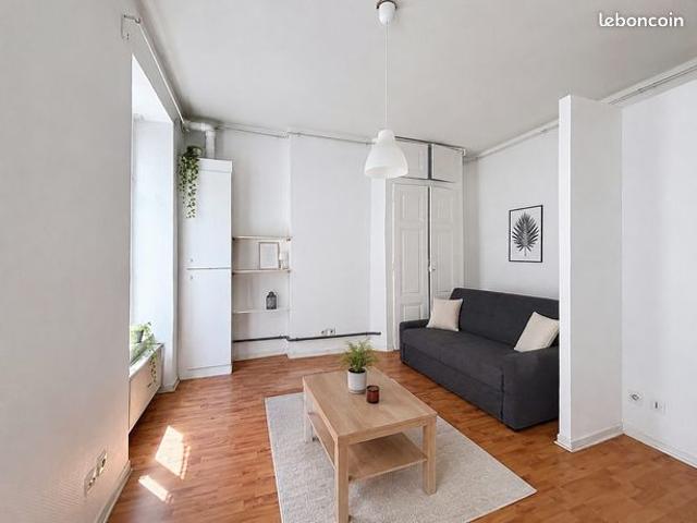 Studio 1 pièce 28 m²
