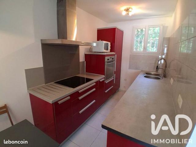 Studio 1 pièce 28 m²