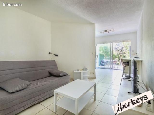 Studio 1 pièce 28 m²
