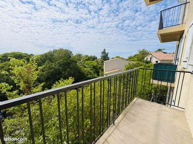 Studio 1 pièce 29 m²