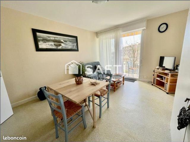 Studio 1 pièce 29 m²
