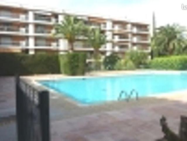 Studio 1 pièce 29 m²