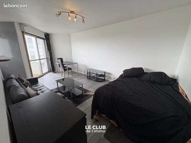 Studio 1 pièce 29 m²