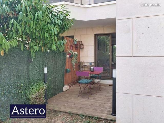 Studio 1 pièce 29 m²