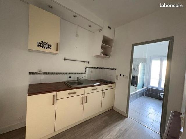 Studio 1 pièce 29 m²