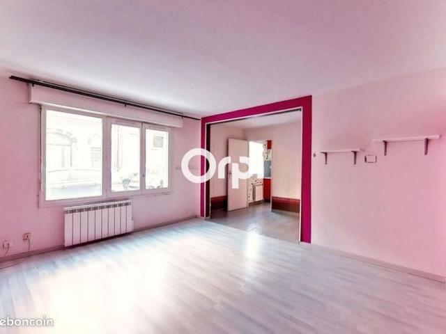 Studio 1 pièce 29 m²