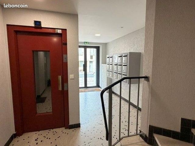Studio 1 pièce 29 m²