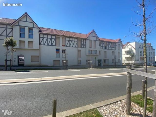 Studio 1 pièce 29 m²