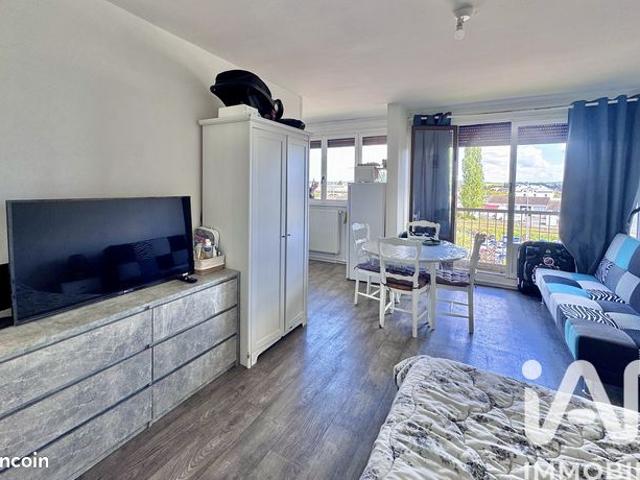Studio 1 pièce 29 m²