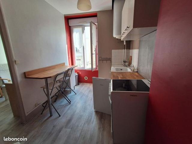 Studio 1 pièce 29 m²
