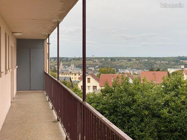 Studio 1 pièce 29 m²