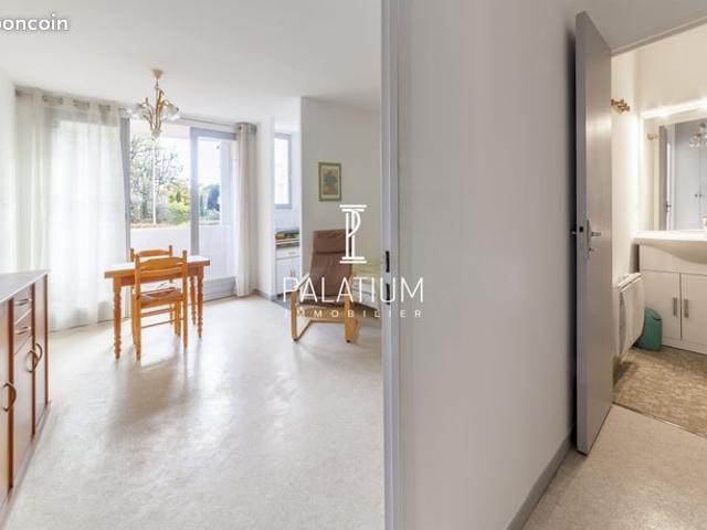 Studio 1 pièce 29 m²