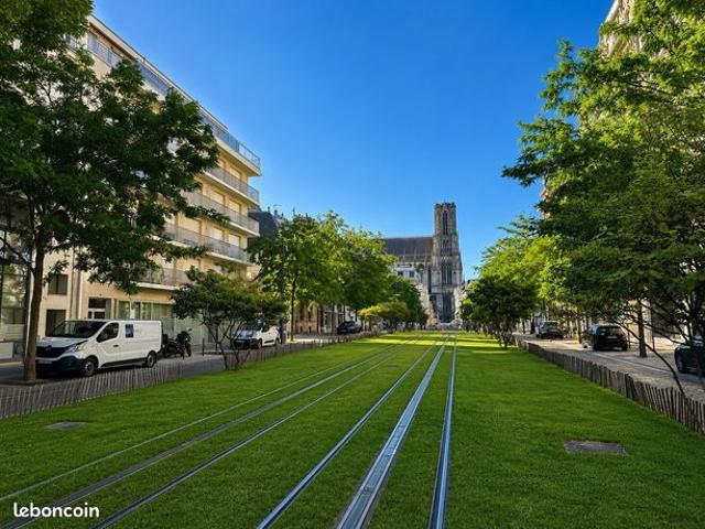 Studio 1 pièce 29 m²