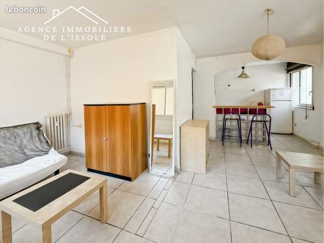 Studio 1 pièce 29 m²