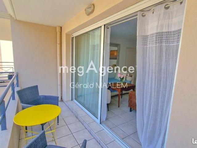 Studio 1 pièce 29 m²