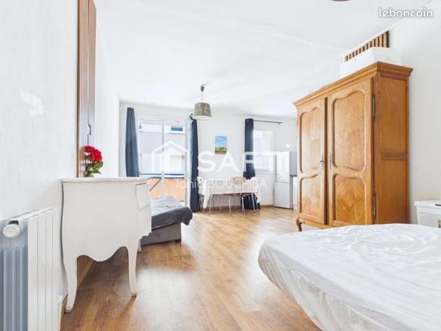 Studio 1 pièce 29 m²