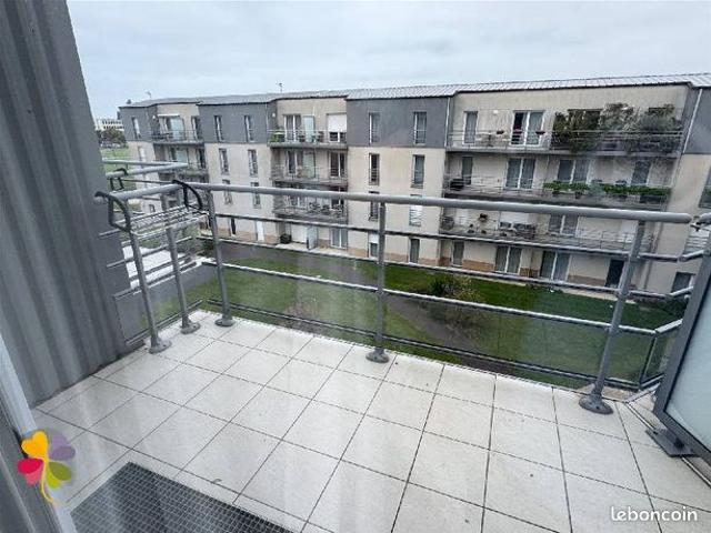 Studio 1 pièce 29 m²