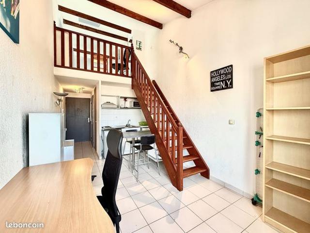 Studio 1 pièce 29 m²