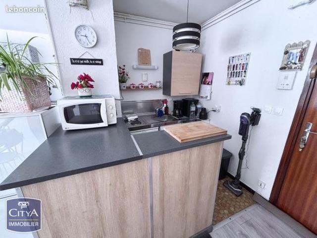 Studio 1 pièce 29 m²