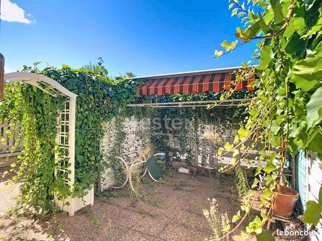 Studio 1 pièce 29 m²
