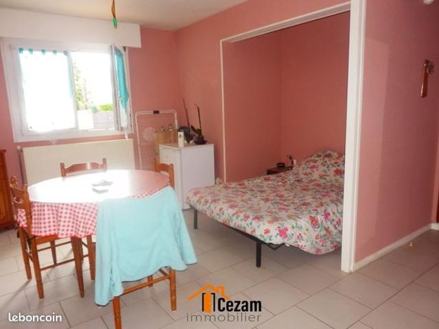 Studio 1 pièce 29 m²