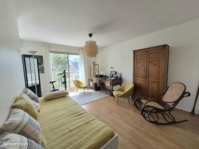 Studio 1 pièce 29 m²