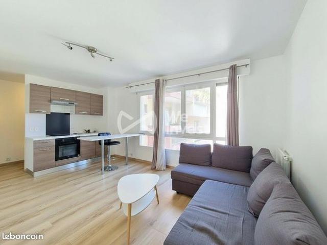 Studio 1 pièce 29 m²