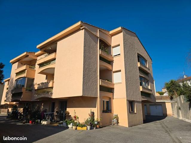 Studio 1 pièce 29 m²