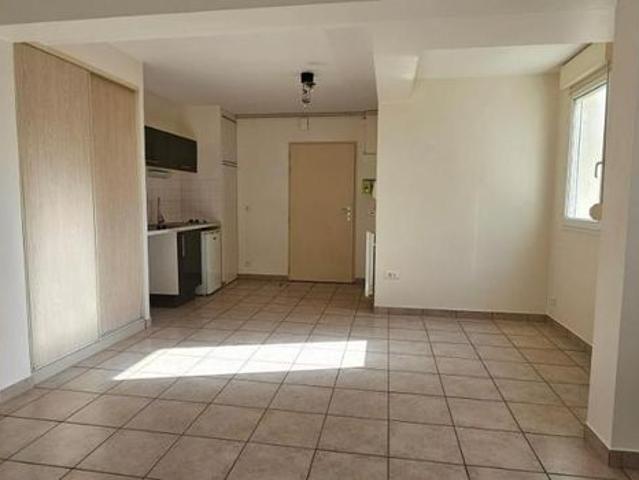 Studio 1 pièce 29 m²