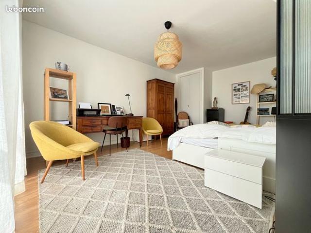 Studio 1 pièce 29 m²