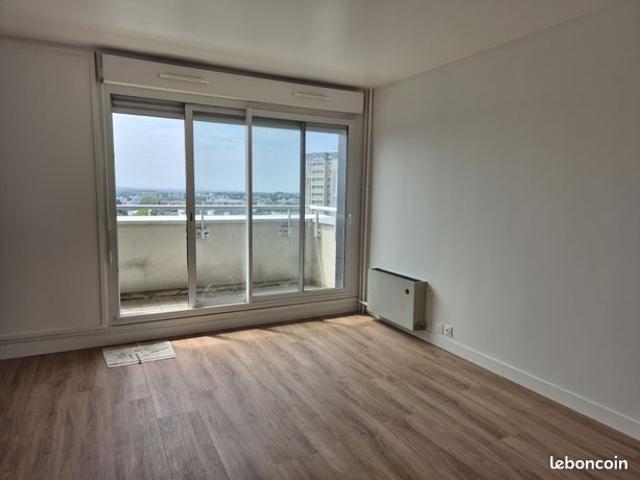 Studio 1 pièce 33 m²