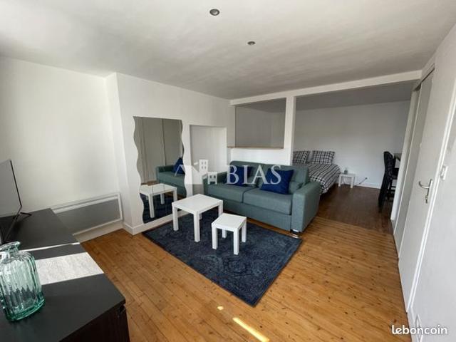 Studio 1 pièce 33 m²