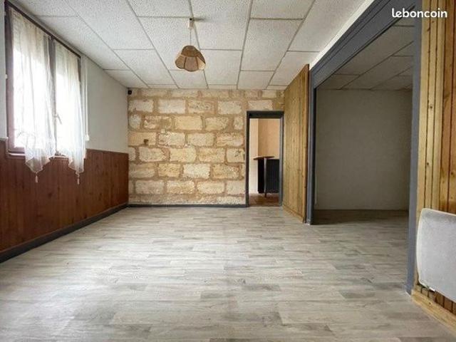 Studio 1 pièce 33 m²